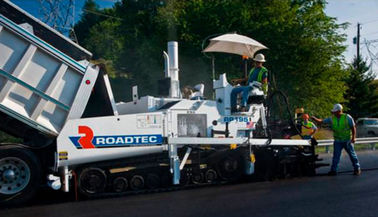 سعر جيد Roadtec الأسفلت المطاط المسارات لوادر محمل ، كاتربيلر المطاط المسارات المضادة للشيخوخة الانترنت