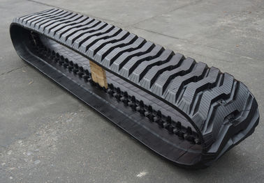 سعر جيد المسارات المطاطية عالية الأداء انزلاقية التوجيه 450x86BLx55 ل BOBCAT T250 مع هيكل داخلي قوي الانترنت